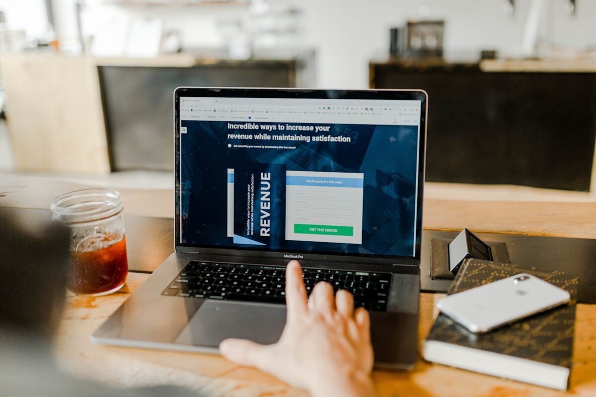 Brand-mention monitoring across reviews & forums